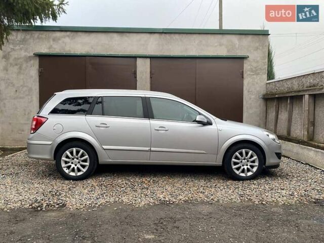 Серый Опель Астра, объемом двигателя 1.6 л и пробегом 172 тыс. км за 5900 $, фото 9 на Automoto.ua