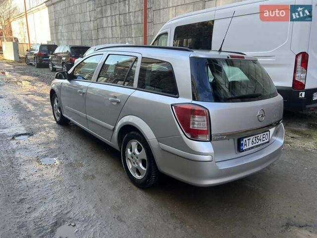Серый Опель Астра, объемом двигателя 1.7 л и пробегом 280 тыс. км за 4700 $, фото 3 на Automoto.ua