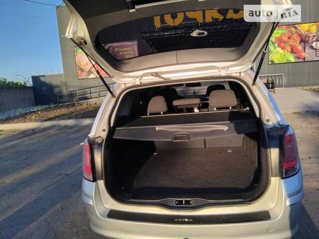 Сірий Опель Астра, об'ємом двигуна 1.7 л та пробігом 287 тис. км за 6600 $, фото 12 на Automoto.ua