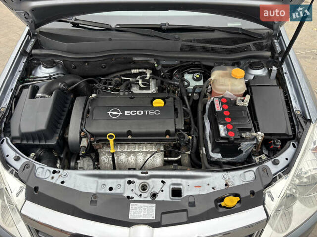 Сірий Опель Астра, об'ємом двигуна 1.6 л та пробігом 275 тис. км за 4999 $, фото 38 на Automoto.ua