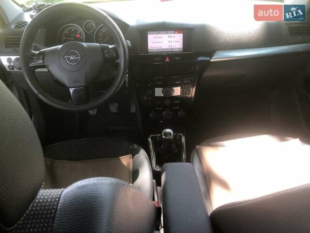 Серый Опель Астра, объемом двигателя 1.69 л и пробегом 278 тыс. км за 5900 $, фото 40 на Automoto.ua