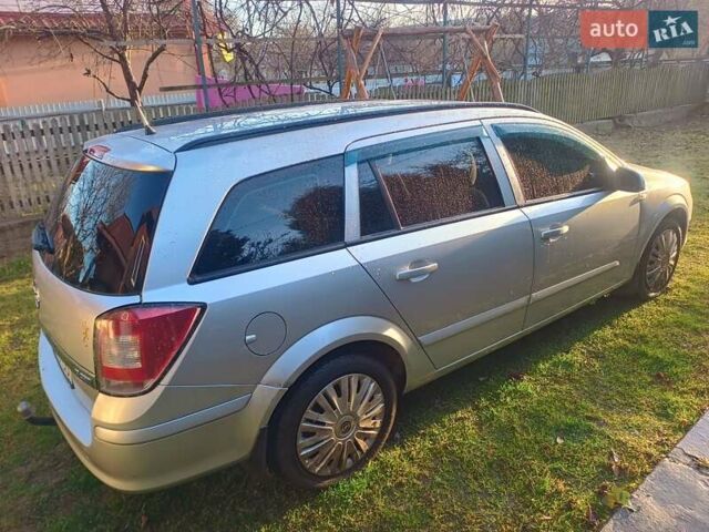 Серый Опель Астра, объемом двигателя 1.7 л и пробегом 273 тыс. км за 4700 $, фото 2 на Automoto.ua