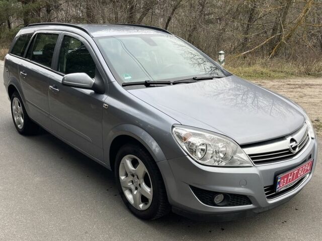 Сірий Опель Астра, об'ємом двигуна 1.4 л та пробігом 193 тис. км за 4900 $, фото 2 на Automoto.ua