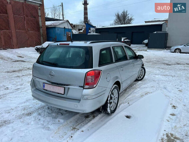 Серый Опель Астра, объемом двигателя 1.6 л и пробегом 213 тыс. км за 5600 $, фото 14 на Automoto.ua