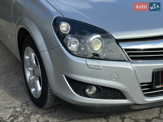 Сірий Опель Астра, об'ємом двигуна 1.69 л та пробігом 84 тис. км за 7400 $, фото 10 на Automoto.ua