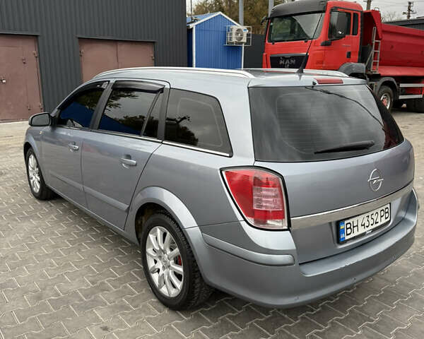 Серый Опель Астра, объемом двигателя 1.6 л и пробегом 289 тыс. км за 4200 $, фото 17 на Automoto.ua