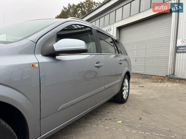Сірий Опель Астра, об'ємом двигуна 1.6 л та пробігом 275 тис. км за 4999 $, фото 4 на Automoto.ua
