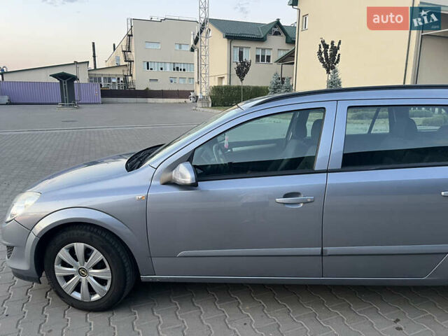 Серый Опель Астра, объемом двигателя 1.6 л и пробегом 234 тыс. км за 5700 $, фото 5 на Automoto.ua