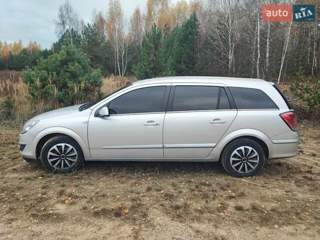 Серый Опель Астра, объемом двигателя 1.8 л и пробегом 245 тыс. км за 5500 $, фото 19 на Automoto.ua