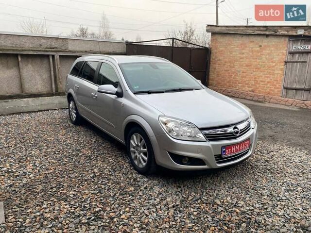 Серый Опель Астра, объемом двигателя 1.6 л и пробегом 172 тыс. км за 5900 $, фото 6 на Automoto.ua