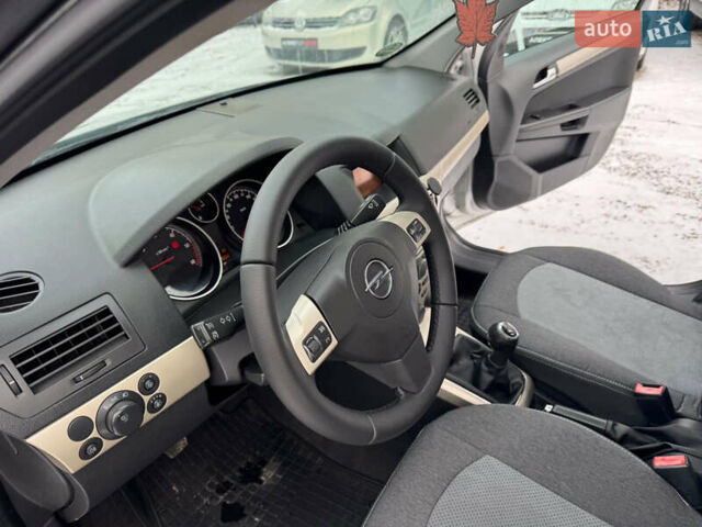 Сірий Опель Астра, об'ємом двигуна 1.7 л та пробігом 225 тис. км за 5400 $, фото 35 на Automoto.ua