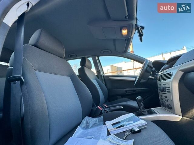 Сірий Опель Астра, об'ємом двигуна 1.6 л та пробігом 144 тис. км за 5899 $, фото 27 на Automoto.ua