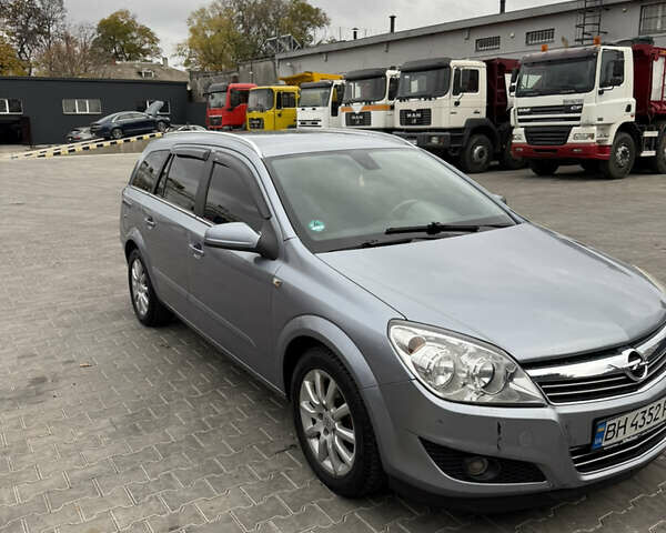 Серый Опель Астра, объемом двигателя 1.6 л и пробегом 289 тыс. км за 4200 $, фото 40 на Automoto.ua