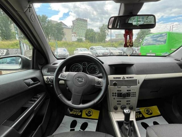 Серый Опель Астра, объемом двигателя 1.6 л и пробегом 200 тыс. км за 5800 $, фото 16 на Automoto.ua