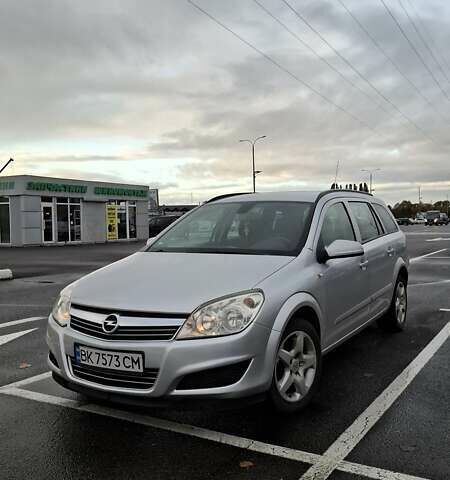 Опель Астра 2008 у Луцьку на Automoto.ua Сірий Опель Астра, об'ємом двигуна 1.69 л та пробігом 238 тис. км за 5650 $, фото 16 на Automoto.ua