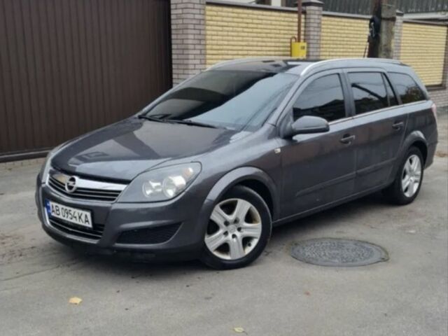 Сірий Опель Астра, об'ємом двигуна 1.6 л та пробігом 230 тис. км за 5400 $, фото 1 на Automoto.ua