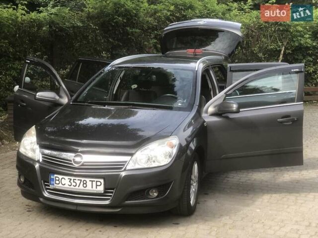 Серый Опель Астра, объемом двигателя 1.69 л и пробегом 278 тыс. км за 5900 $, фото 8 на Automoto.ua