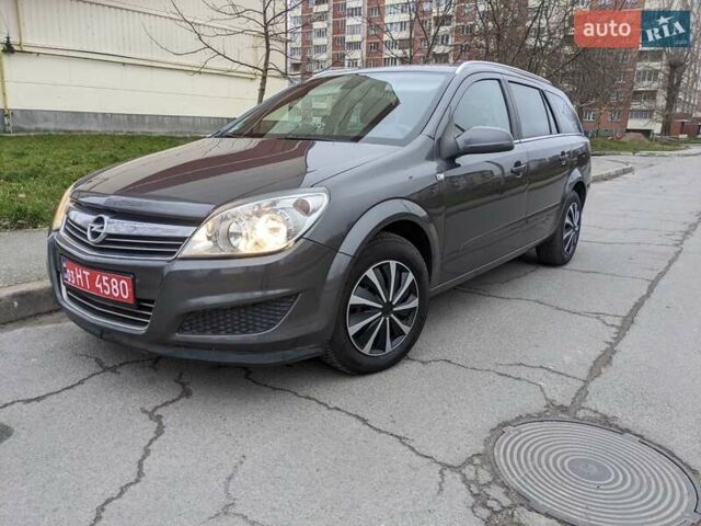 Сірий Опель Астра, об'ємом двигуна 1.4 л та пробігом 194 тис. км за 4999 $, фото 2 на Automoto.ua