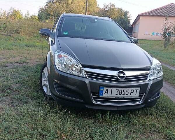 Сірий Опель Астра, об'ємом двигуна 1.6 л та пробігом 244 тис. км за 6100 $, фото 1 на Automoto.ua