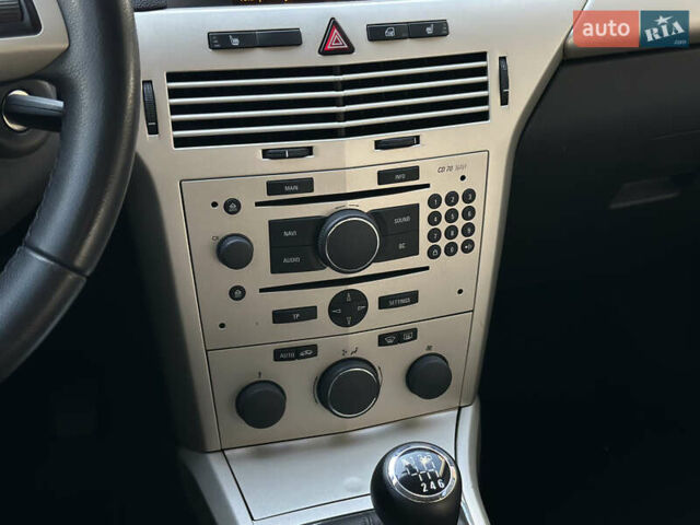 Сірий Опель Астра, об'ємом двигуна 1.69 л та пробігом 84 тис. км за 7400 $, фото 44 на Automoto.ua