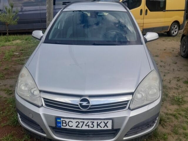 Серый Опель Астра, объемом двигателя 0 л и пробегом 285 тыс. км за 4050 $, фото 2 на Automoto.ua