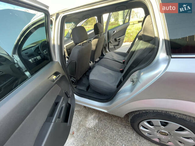 Сірий Опель Астра, об'ємом двигуна 1.6 л та пробігом 240 тис. км за 5100 $, фото 6 на Automoto.ua