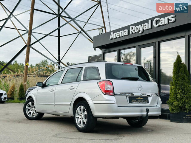 Серый Опель Астра, объемом двигателя 1.6 л и пробегом 154 тыс. км за 7200 $, фото 3 на Automoto.ua