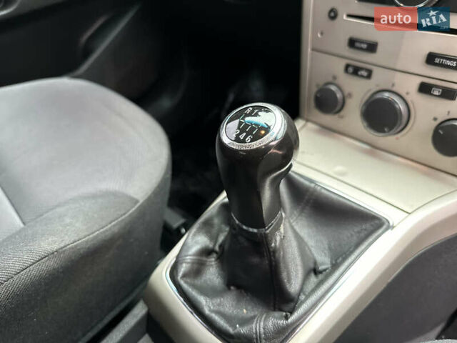 Опель Астра 2008 в Дрогобыче на Automoto.ua Серый Опель Астра, объемом двигателя 1.3 л и пробегом 270 тыс. км за 4450 $, фото 47 на Automoto.ua