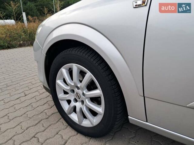 Сірий Опель Астра, об'ємом двигуна 1.6 л та пробігом 216 тис. км за 5400 $, фото 36 на Automoto.ua