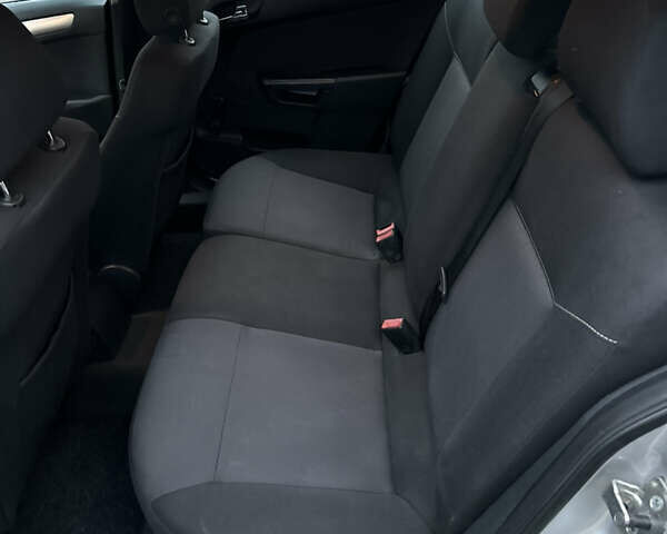 Сірий Опель Астра, об'ємом двигуна 1.6 л та пробігом 196 тис. км за 5700 $, фото 25 на Automoto.ua