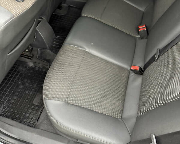 Серый Опель Астра, объемом двигателя 1.6 л и пробегом 289 тыс. км за 4200 $, фото 12 на Automoto.ua