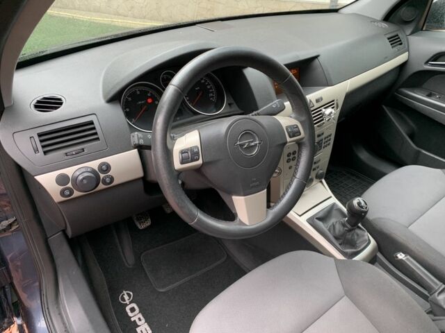 Сірий Опель Астра, об'ємом двигуна 1.7 л та пробігом 241 тис. км за 5700 $, фото 3 на Automoto.ua