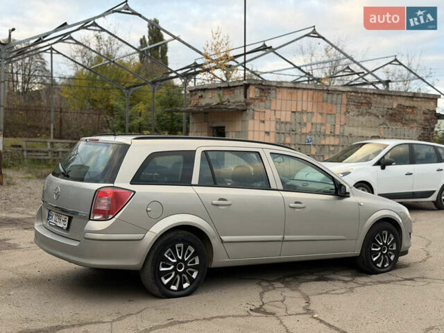 Опель Астра 2008 в Ровно на Automoto.ua Серый Опель Астра, объемом двигателя 1.91 л и пробегом 255 тыс. км за 4300 $, фото 18 на Automoto.ua