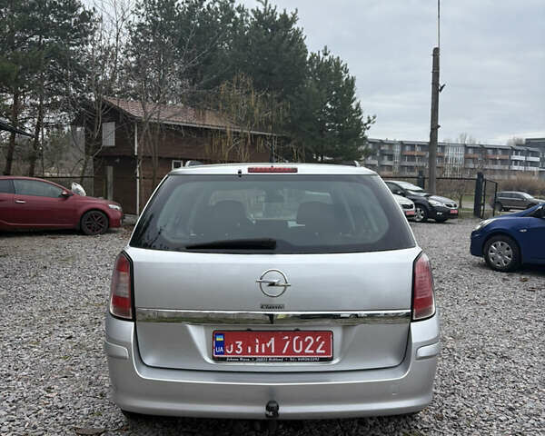 Серый Опель Астра, объемом двигателя 1.6 л и пробегом 215 тыс. км за 6000 $, фото 5 на Automoto.ua