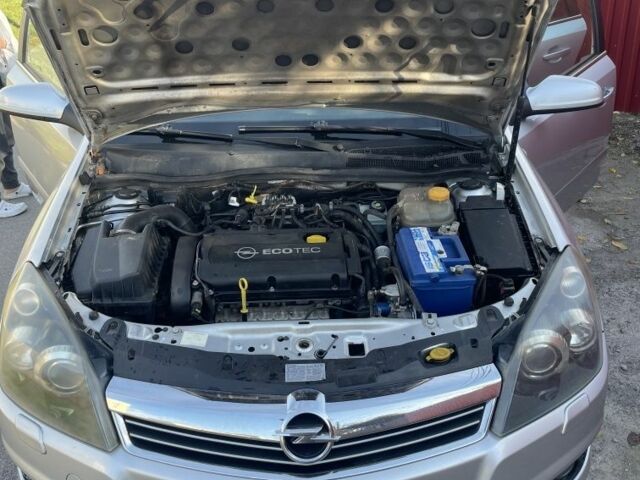 Сірий Опель Астра, об'ємом двигуна 1.6 л та пробігом 240 тис. км за 4800 $, фото 10 на Automoto.ua