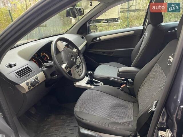 Сірий Опель Астра, об'ємом двигуна 1.6 л та пробігом 196 тис. км за 6200 $, фото 12 на Automoto.ua