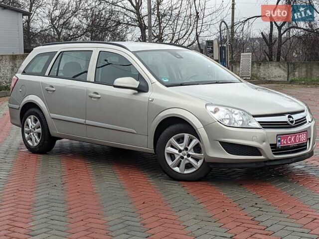 Серый Опель Астра, объемом двигателя 1.6 л и пробегом 240 тыс. км за 5750 $, фото 4 на Automoto.ua