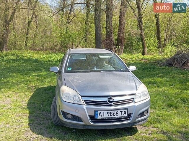 Серый Опель Астра, объемом двигателя 1.7 л и пробегом 250 тыс. км за 5300 $, фото 11 на Automoto.ua