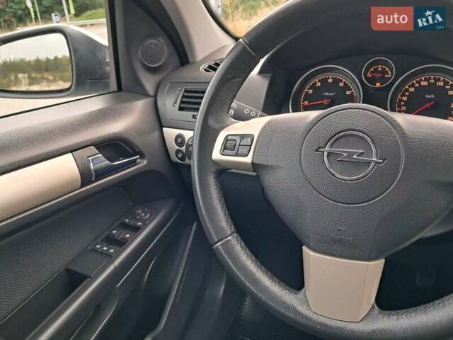 Сірий Опель Астра, об'ємом двигуна 1.6 л та пробігом 216 тис. км за 5400 $, фото 78 на Automoto.ua
