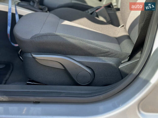 Сірий Опель Астра, об'ємом двигуна 1.69 л та пробігом 84 тис. км за 7400 $, фото 27 на Automoto.ua