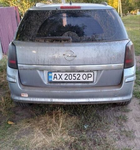Серый Опель Астра, объемом двигателя 1.6 л и пробегом 325 тыс. км за 3500 $, фото 1 на Automoto.ua