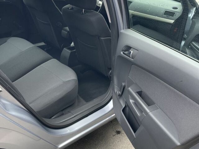 Сірий Опель Астра, об'ємом двигуна 1.4 л та пробігом 193 тис. км за 4900 $, фото 22 на Automoto.ua