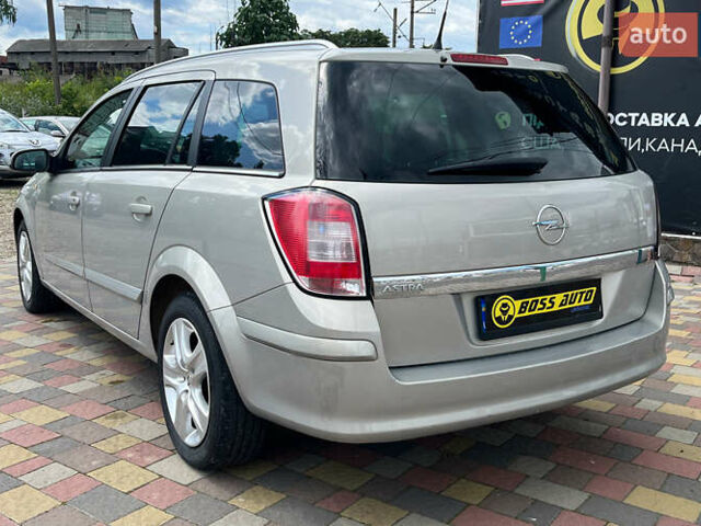 Серый Опель Астра, объемом двигателя 1.6 л и пробегом 200 тыс. км за 5800 $, фото 4 на Automoto.ua