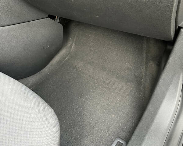 Серый Опель Астра, объемом двигателя 1.7 л и пробегом 258 тыс. км за 5500 $, фото 19 на Automoto.ua