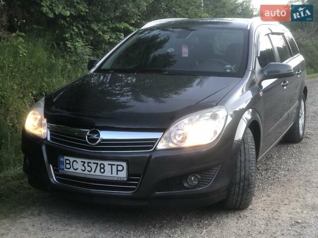 Серый Опель Астра, объемом двигателя 1.69 л и пробегом 278 тыс. км за 5900 $, фото 2 на Automoto.ua