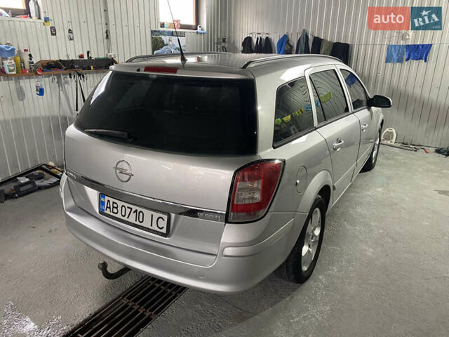 Сірий Опель Астра, об'ємом двигуна 1.69 л та пробігом 258 тис. км за 5800 $, фото 2 на Automoto.ua