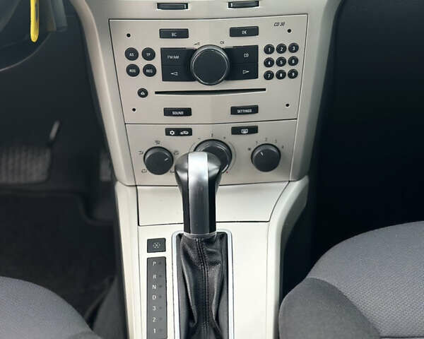 Серый Опель Астра, объемом двигателя 1.8 л и пробегом 188 тыс. км за 6300 $, фото 14 на Automoto.ua