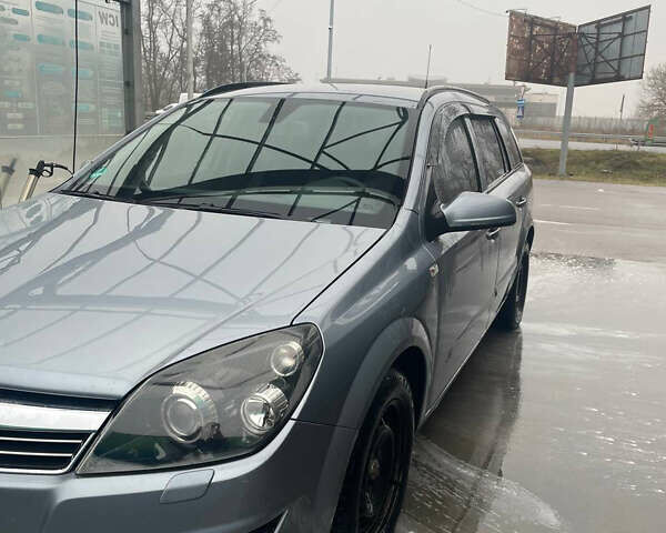 Серый Опель Астра, объемом двигателя 1.8 л и пробегом 240 тыс. км за 5500 $, фото 9 на Automoto.ua