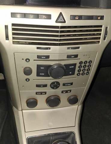 Сірий Опель Астра, об'ємом двигуна 1.69 л та пробігом 235 тис. км за 5000 $, фото 7 на Automoto.ua