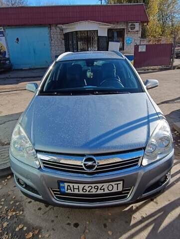 Серый Опель Астра, объемом двигателя 1.6 л и пробегом 140 тыс. км за 7900 $, фото 11 на Automoto.ua